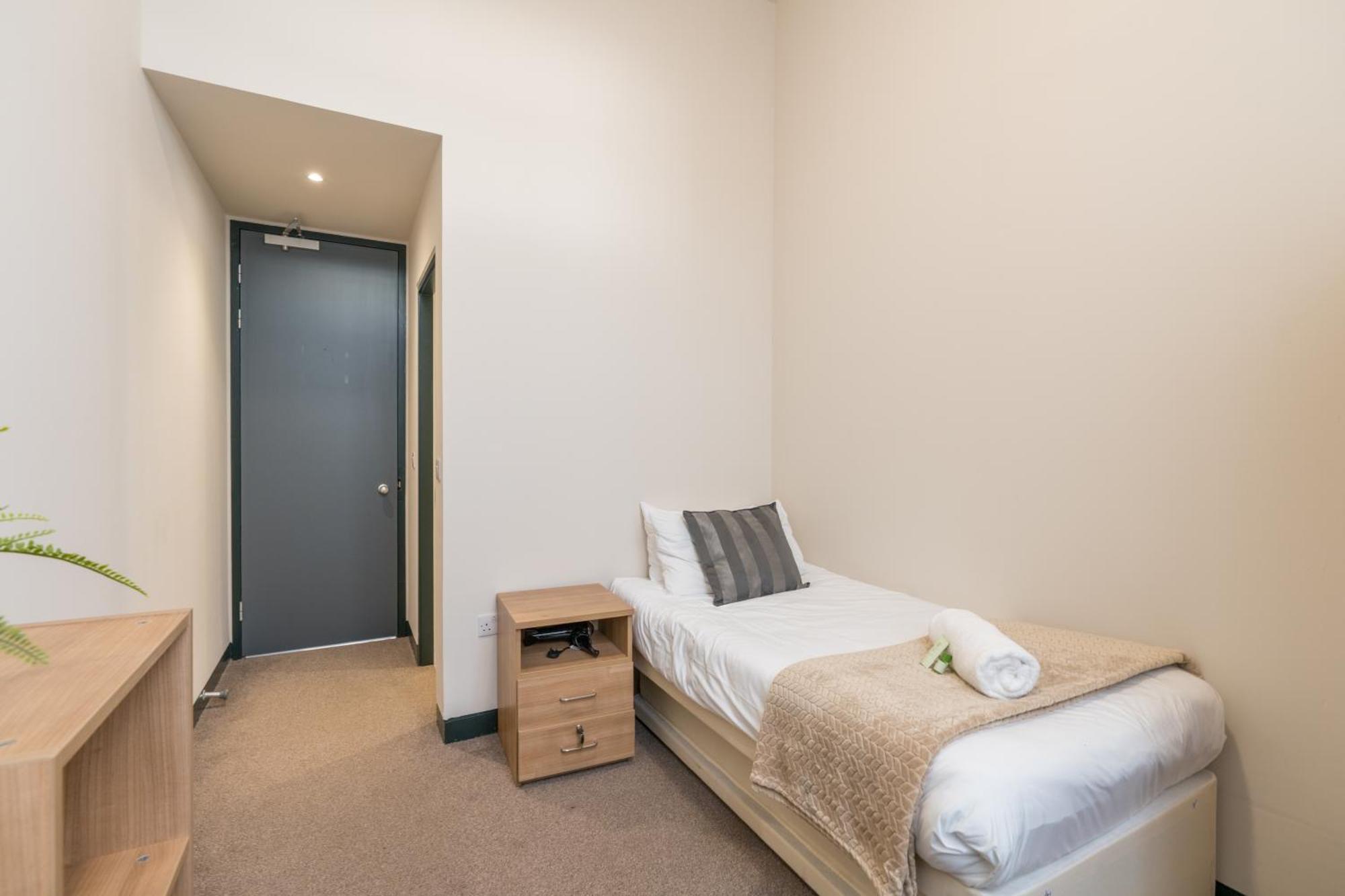 Joivy Meadows Park En-Suite Rooms, Edinburgh